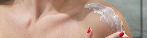 Layering Body Lotion & Body Oil for Maximum Hydration